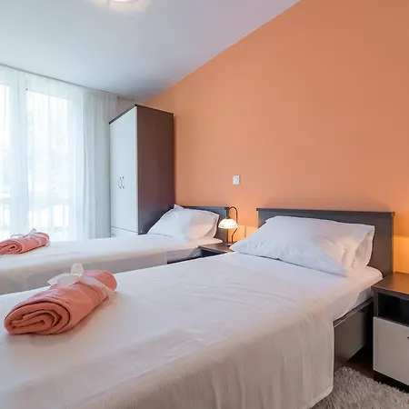 Apartament Apartment Magi *